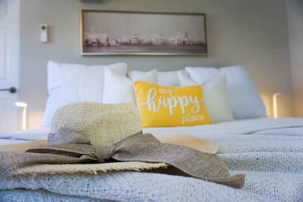 The Beach House At Seascape Steps From The Beach, Marina And Shops! West Palm Beach Buitenkant foto
