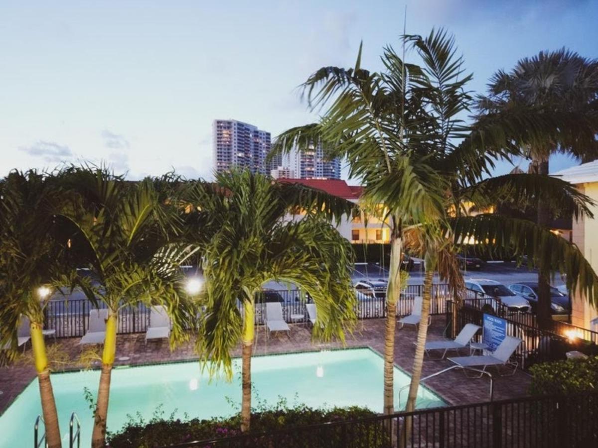 The Beach House At Seascape Steps From The Beach, Marina And Shops! West Palm Beach Buitenkant foto